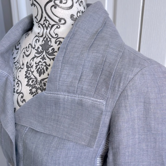 VEX Collection French Linen Jacket - Picture 2 of 8